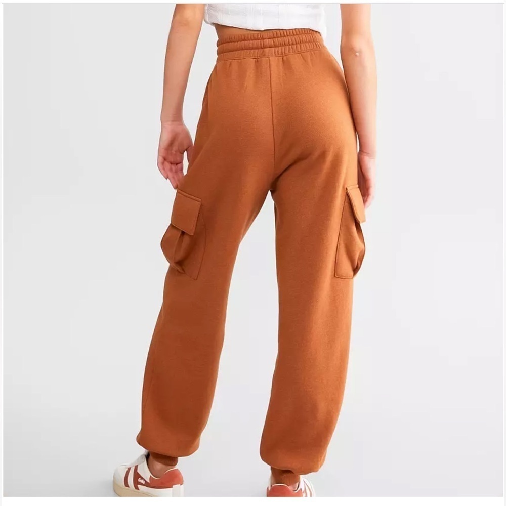 Gilded Intent (Buckle) Rust Jogger Pants size medium. - Picture 11 of 13